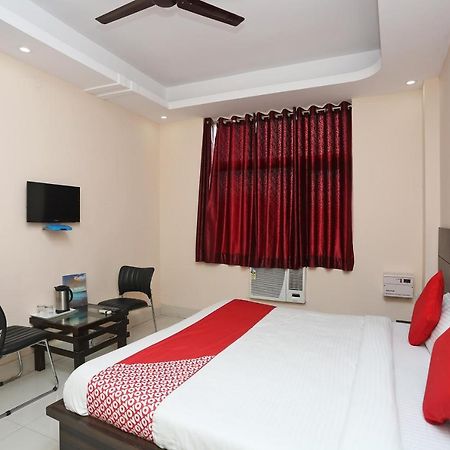 הרידוואר Oyo 2974 Hotel Aastha Palace מראה חיצוני תמונה