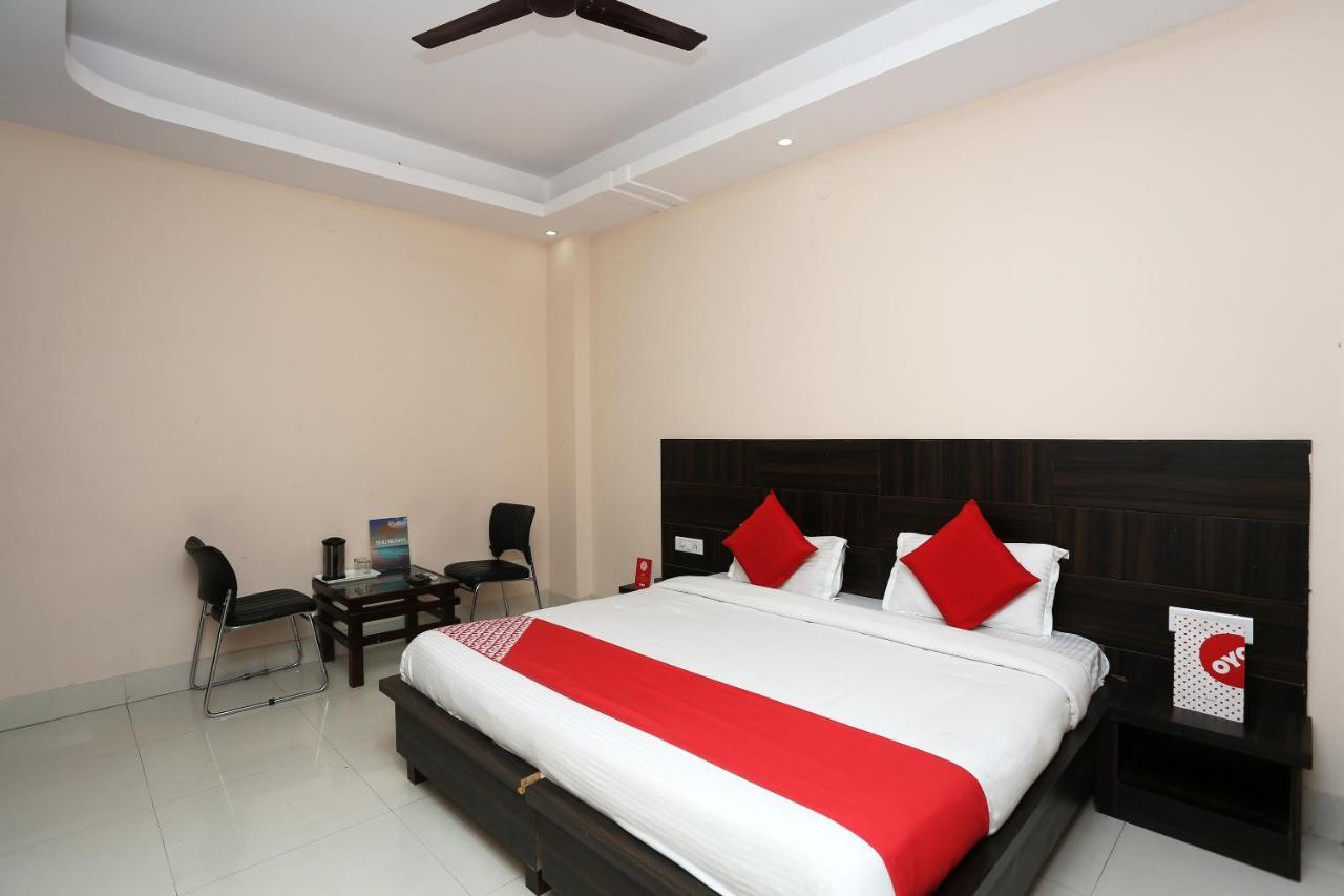 הרידוואר Oyo 2974 Hotel Aastha Palace מראה חיצוני תמונה