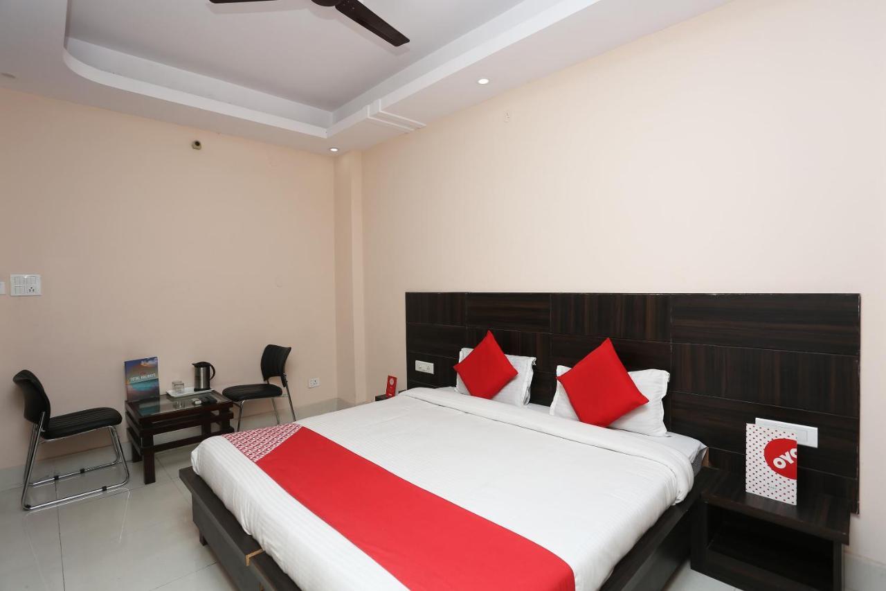 הרידוואר Oyo 2974 Hotel Aastha Palace מראה חיצוני תמונה