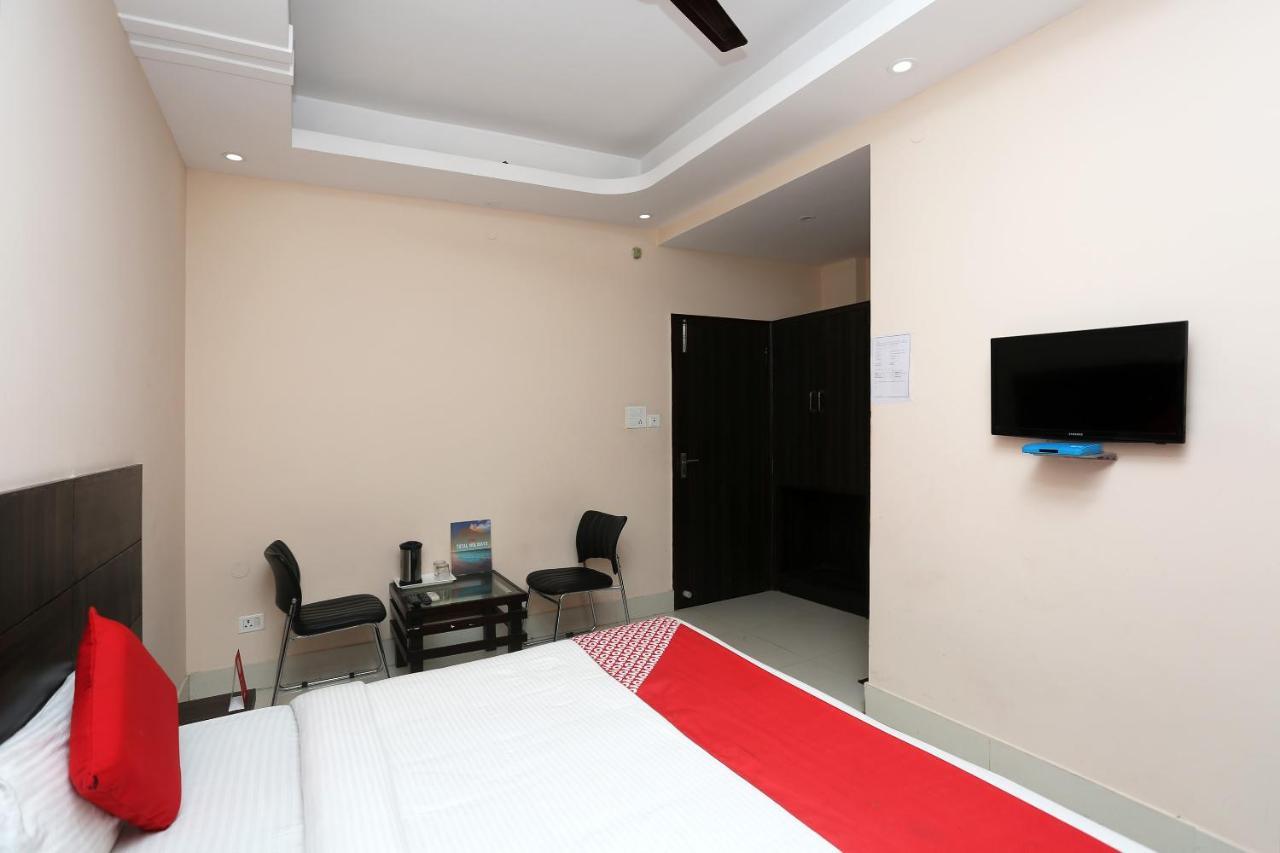 הרידוואר Oyo 2974 Hotel Aastha Palace מראה חיצוני תמונה